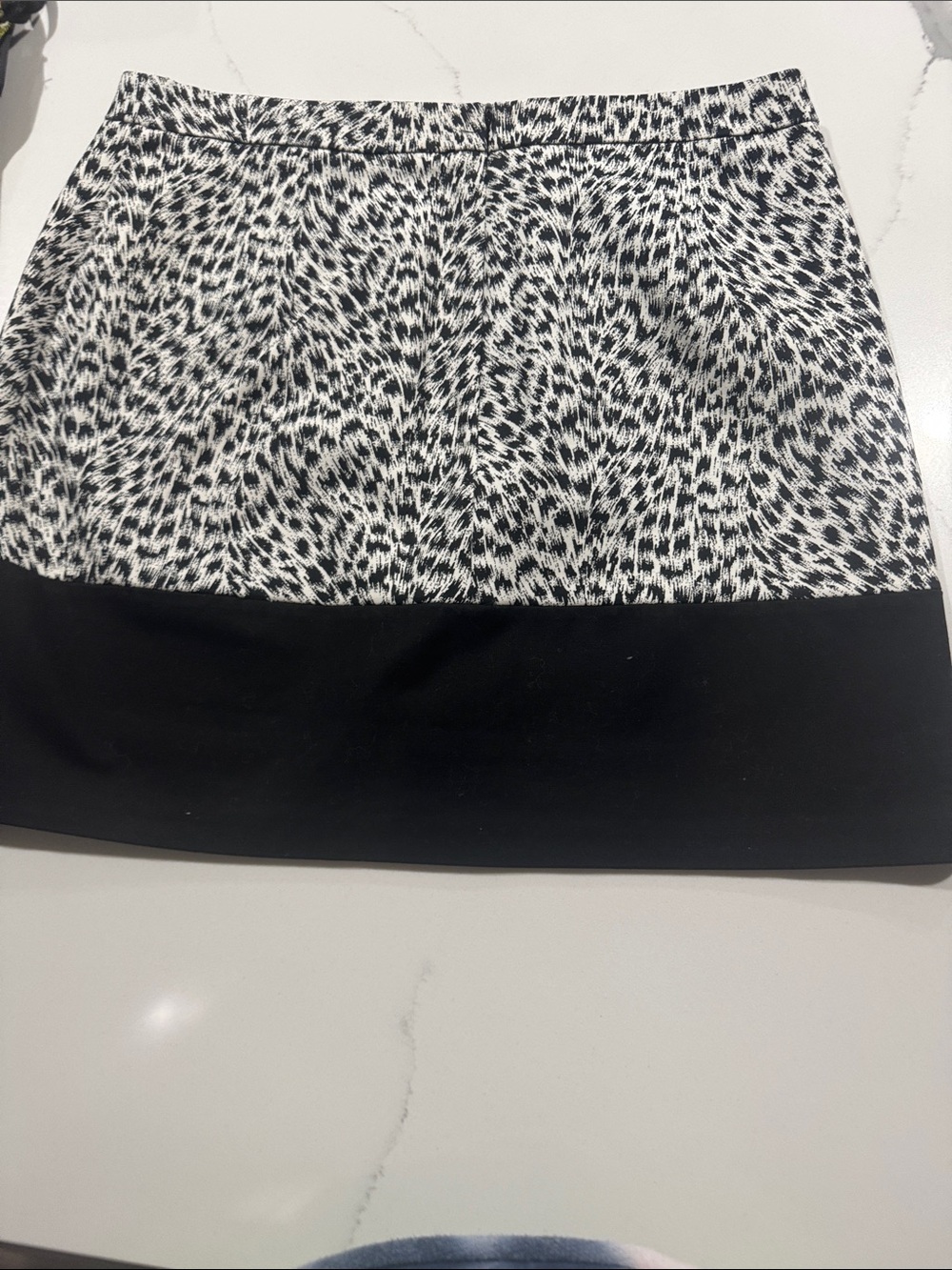 Black and White Patterned Mini Skirt - Michael Kors